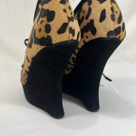 L.A.M.B. Gwen Stefani Leopard Wedge Shoes - 7 1/2 M - Picture 4 of 9